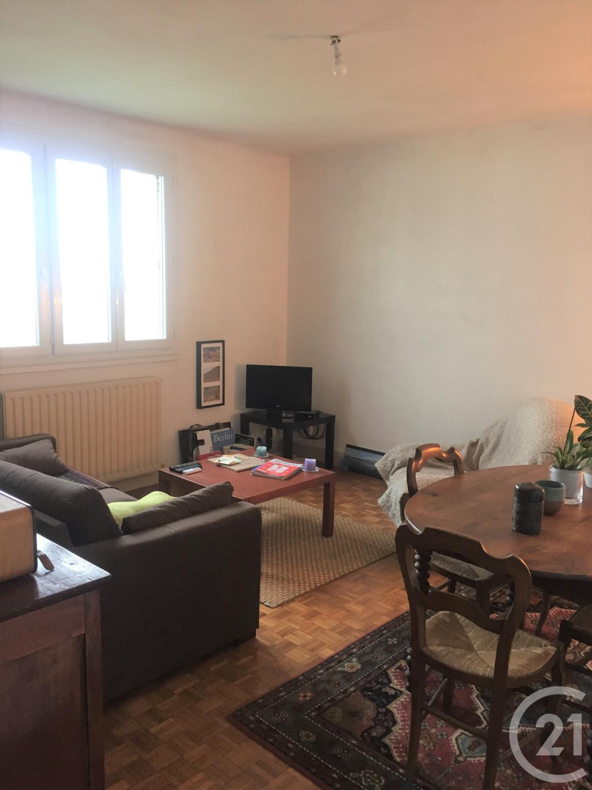 Appartement T4 à louer - 4 pièces - 67 m2 - NANTES - 44 - PAYS-DE-LOIRE
