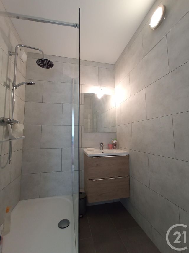 Appartement F3 à vendre - 3 pièces - 70.19 m2 - NANTES - 44 - PAYS-DE-LOIRE - Century 21 Ile Mangin Beaulieu Appartement F3 à vendre - 3 pièces - 70.19 m2 - NANTES - 44 - PAYS-DE-LOIRE - Century 21 Ile Mangin Beaulieu