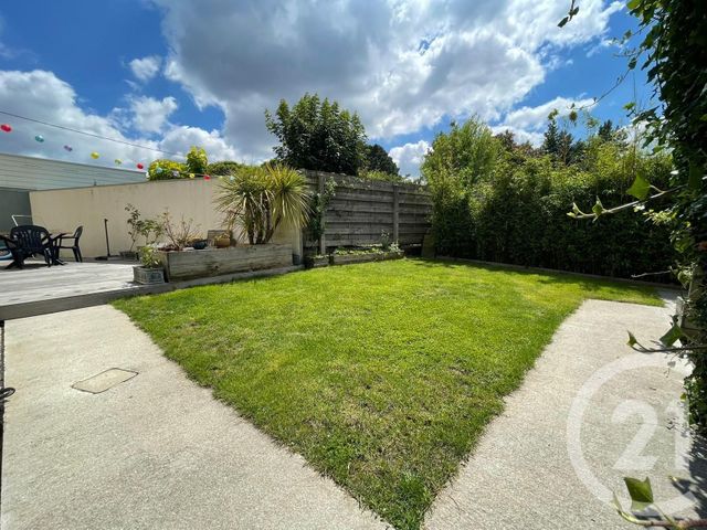 Afficher la photo en grand maison à vendre - 5 pièces - 148.0 m2 - BOUGUENAIS - 44 - PAYS-DE-LOIRE - Century 21 Ile Mangin Beaulieu