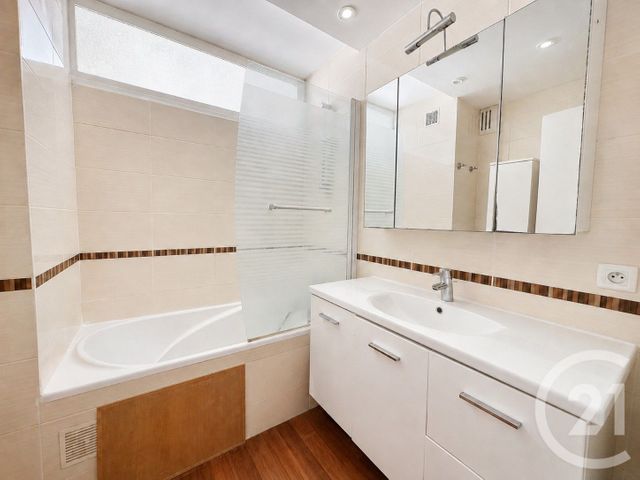 Appartement F4 à vendre - 4 pièces - 74.31 m2 - NANTES - 44 - PAYS-DE-LOIRE - Century 21 Ile Mangin Beaulieu