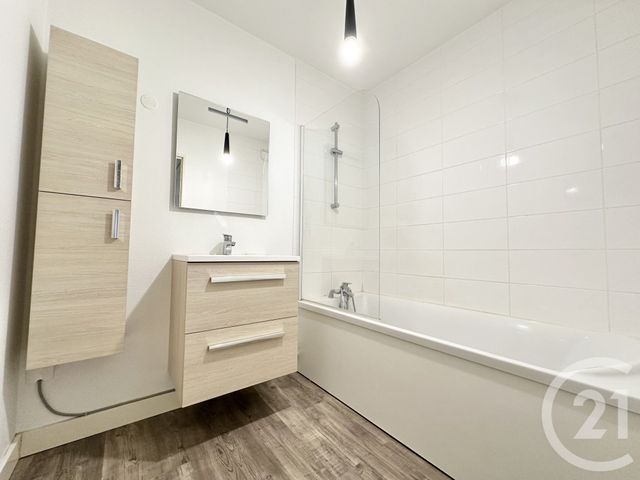 Afficher la photo en grand Appartement à vendre - 4 pièces - 77.9 m2 - NANTES - 44 - PAYS-DE-LOIRE - Century 21 Ile Mangin Beaulieu
