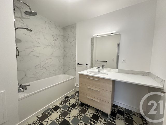 Appartement à vendre - 2 pièces - 56.0 m2 - NANTES - 44 - PAYS-DE-LOIRE - Century 21 Ile Mangin Beaulieu